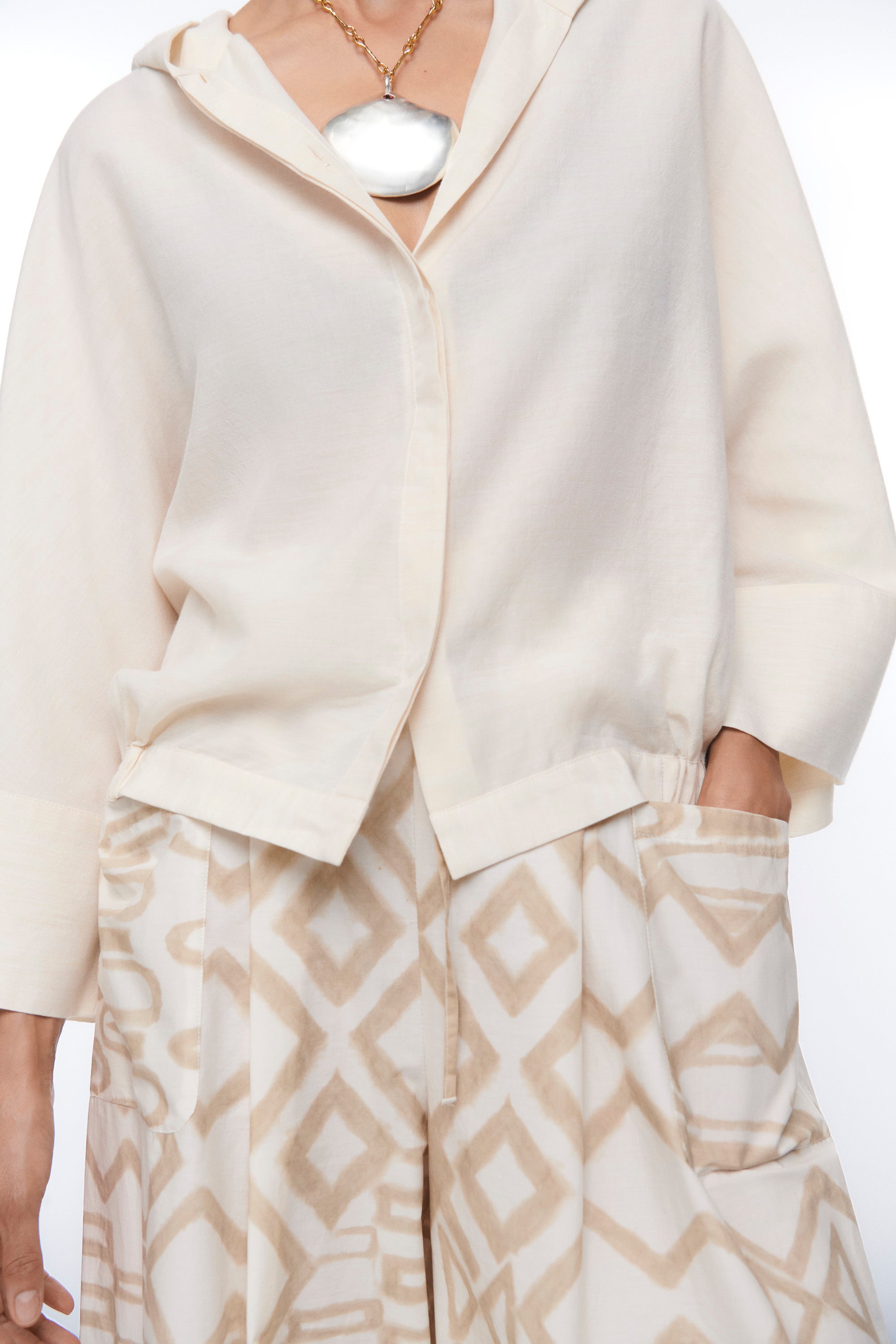 LYOCELL HOODED BLOUSE VANILLA