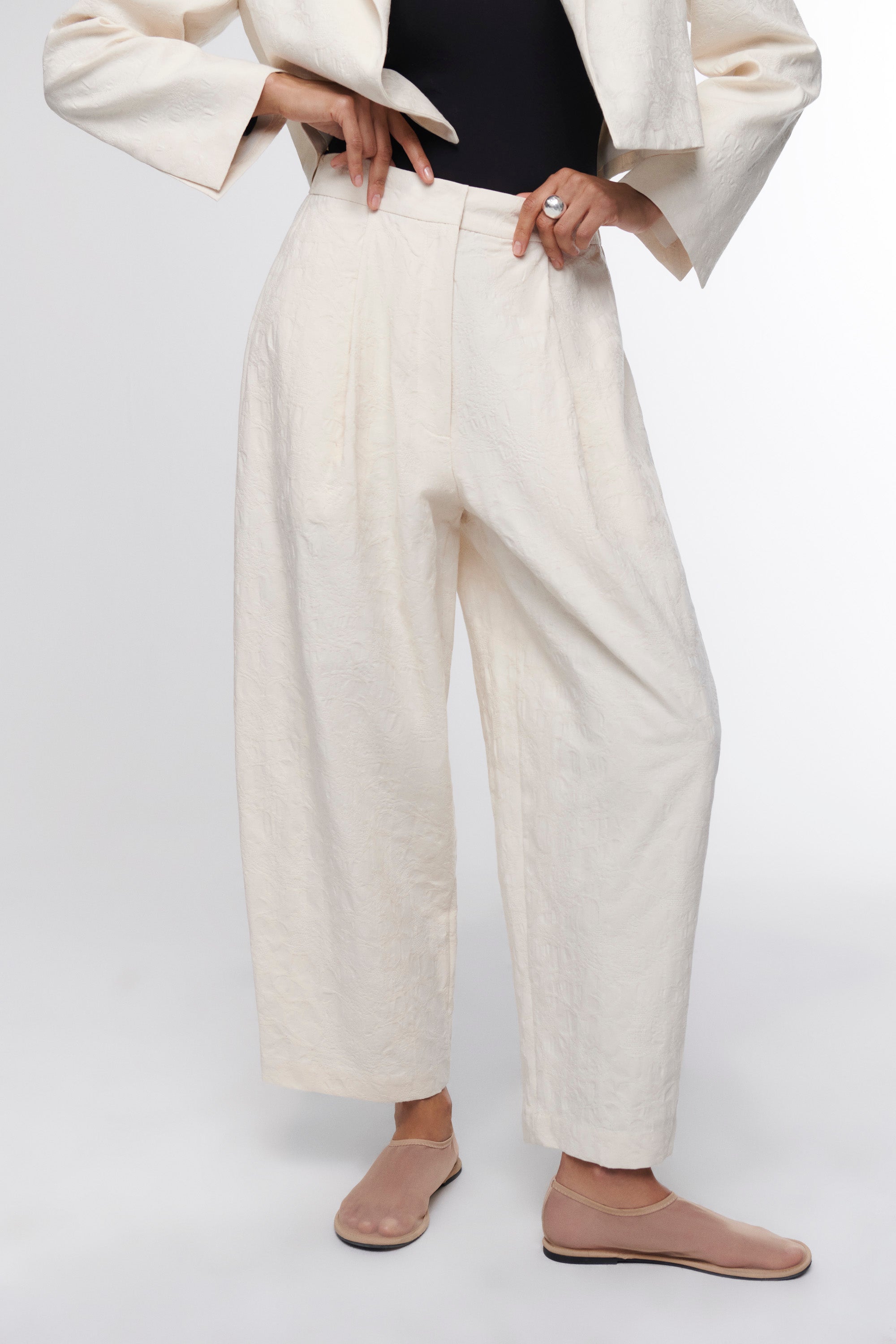 LAS FLORES TEXTURED TROUSERS VANILLA