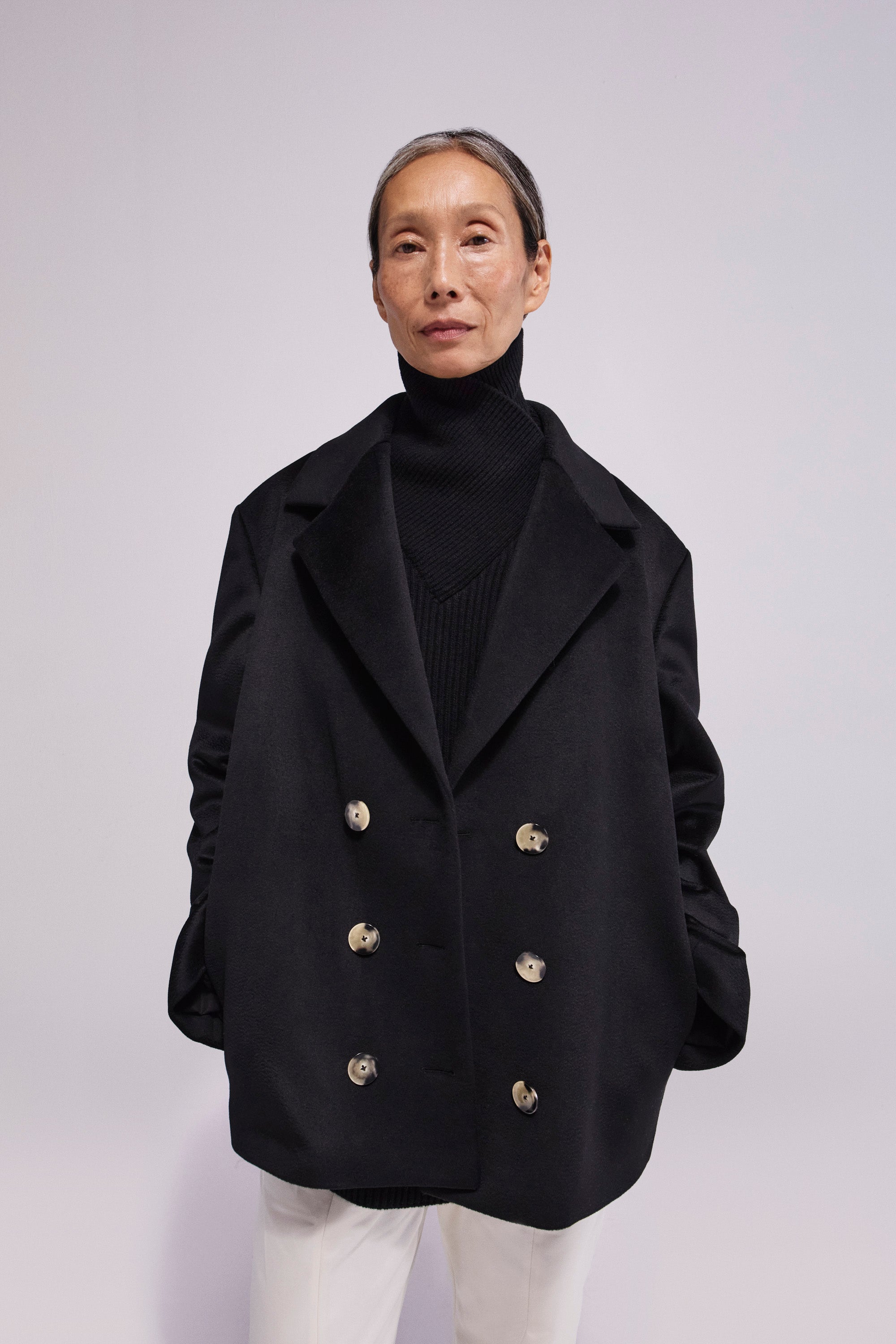 Virgin Wool Short Coat Black