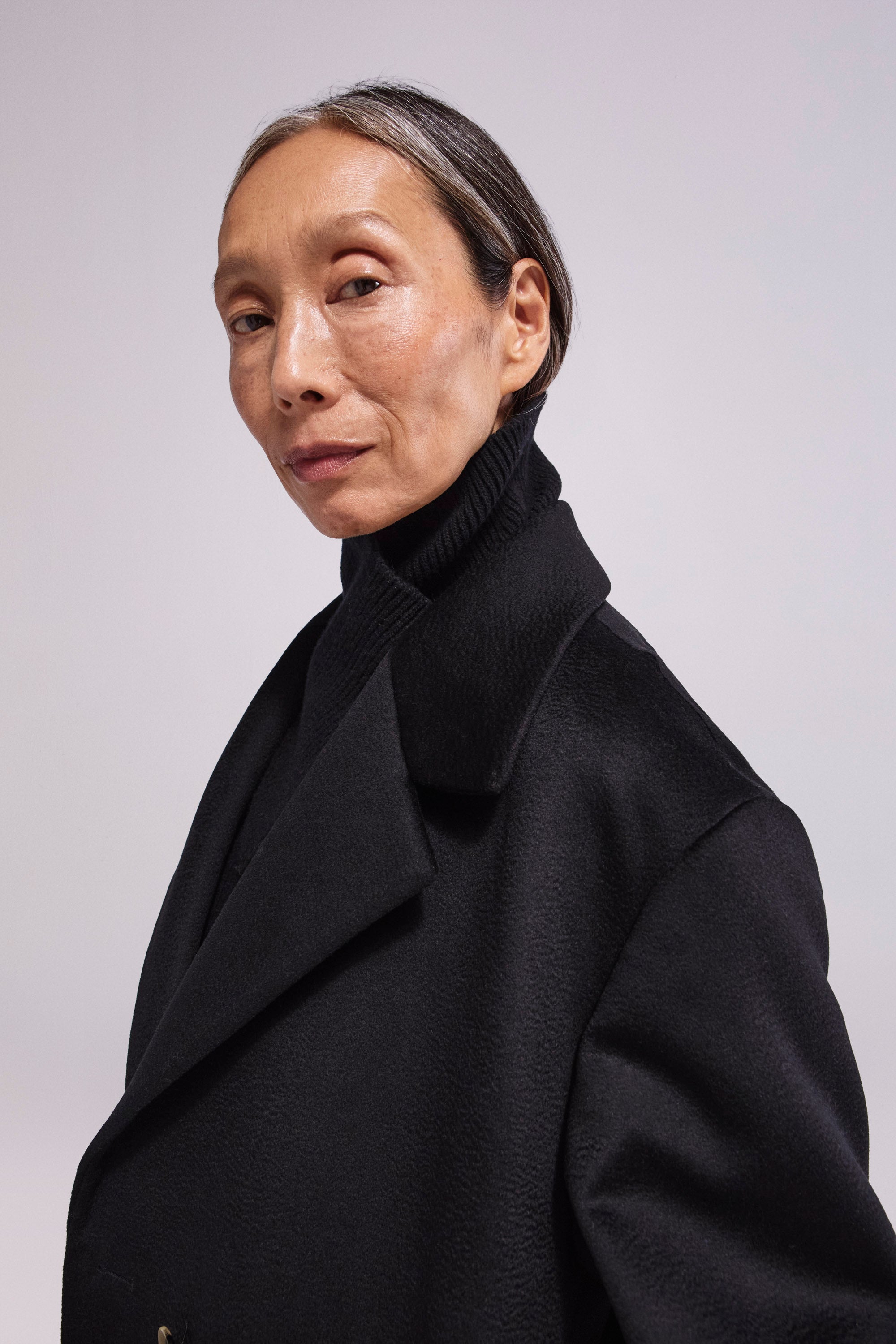 Virgin Wool Short Coat Black