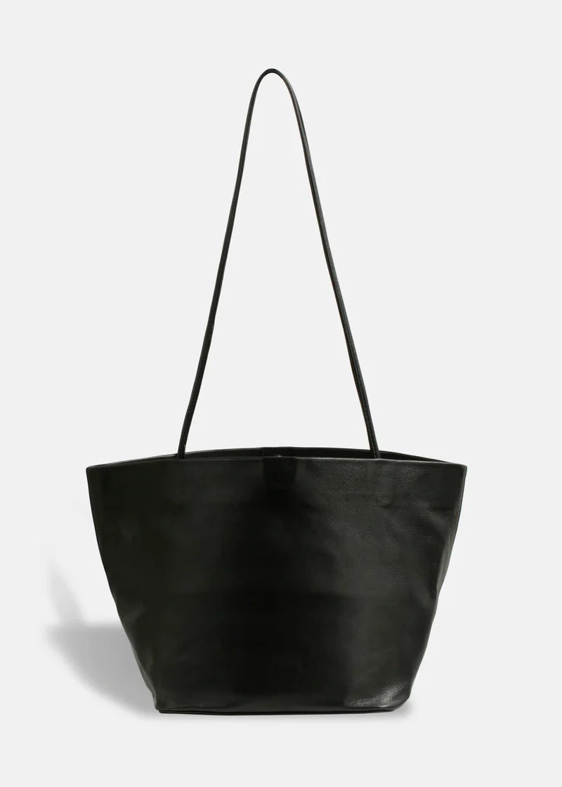 Relaxed Basket Black by Modern Weaving